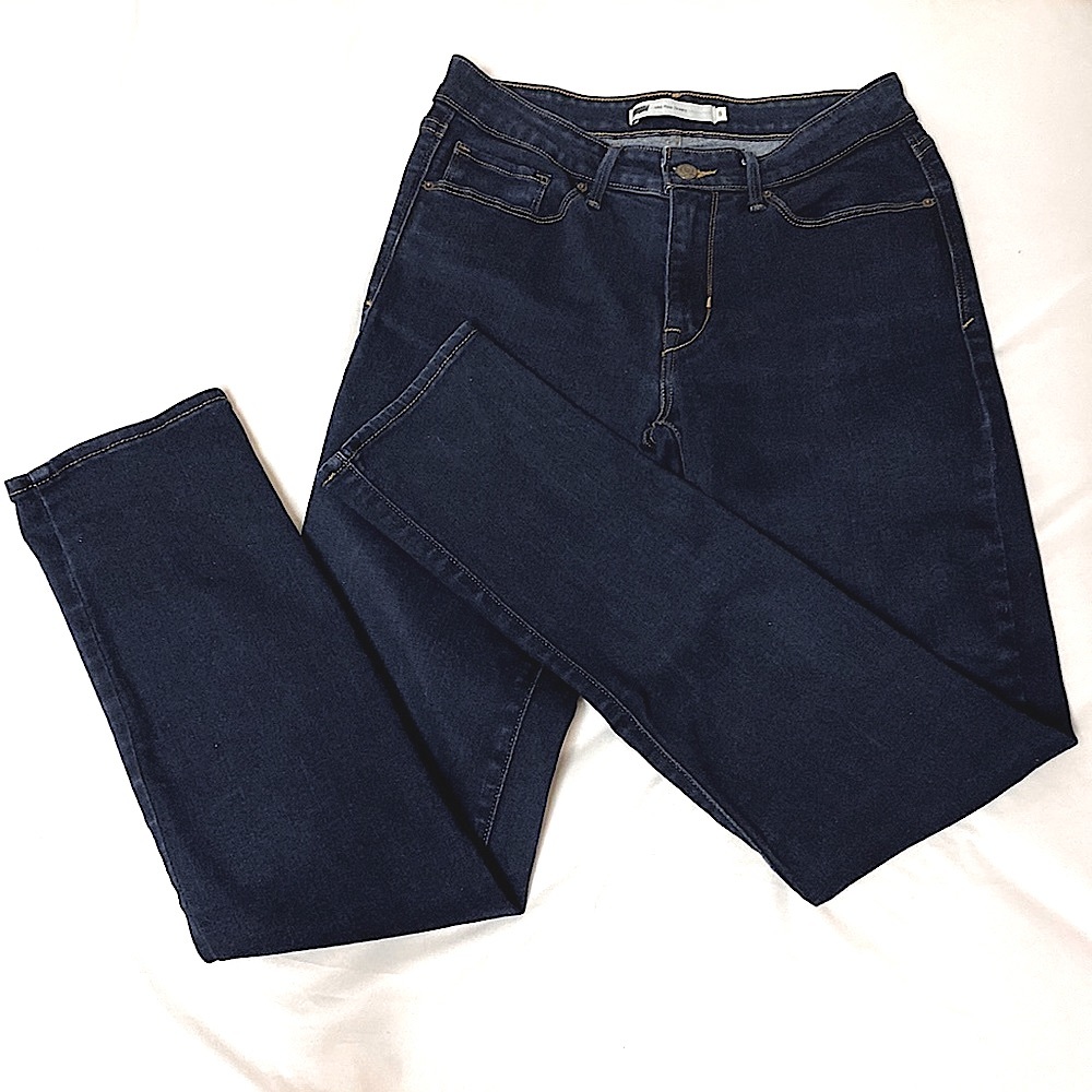 Levi’s Mid Rise Skinny Jeans